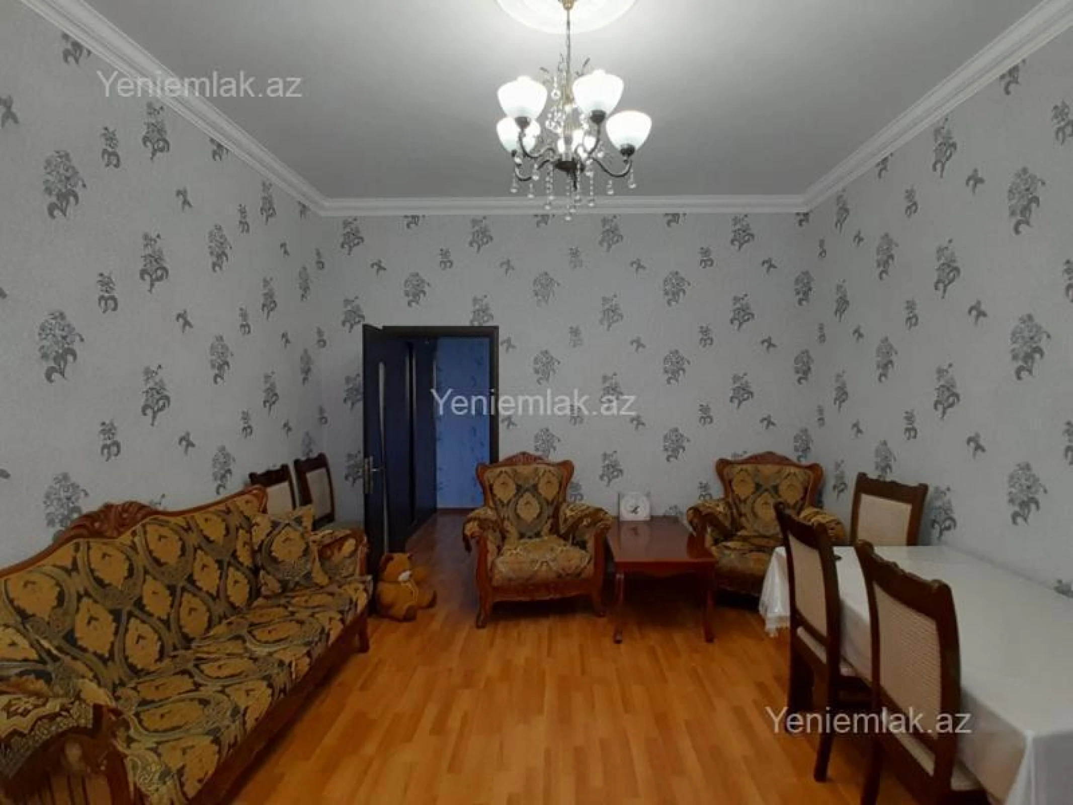 Satılır 6 otaqlı həyət evi 220 m²