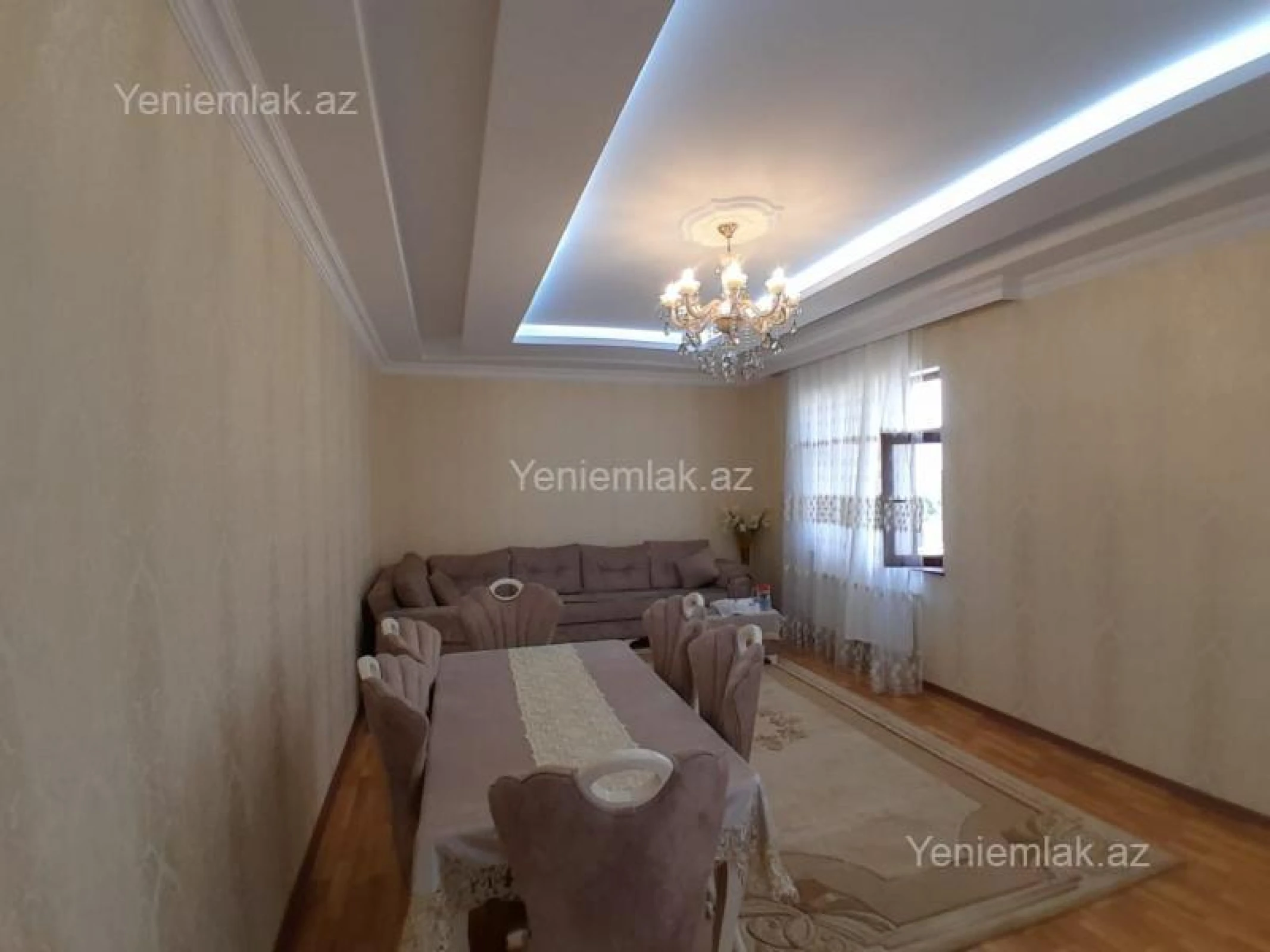 Satılır 6 otaqlı həyət evi 220 m²