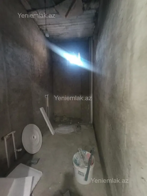 Satılır 8 otaqlı həyət evi 260 m²