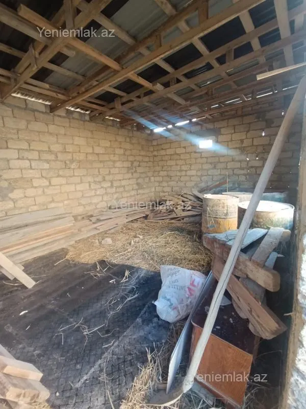 Satılır 8 otaqlı həyət evi 260 m²