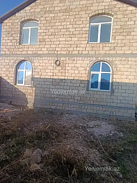 Satılır 8 otaqlı həyət evi 260 m²