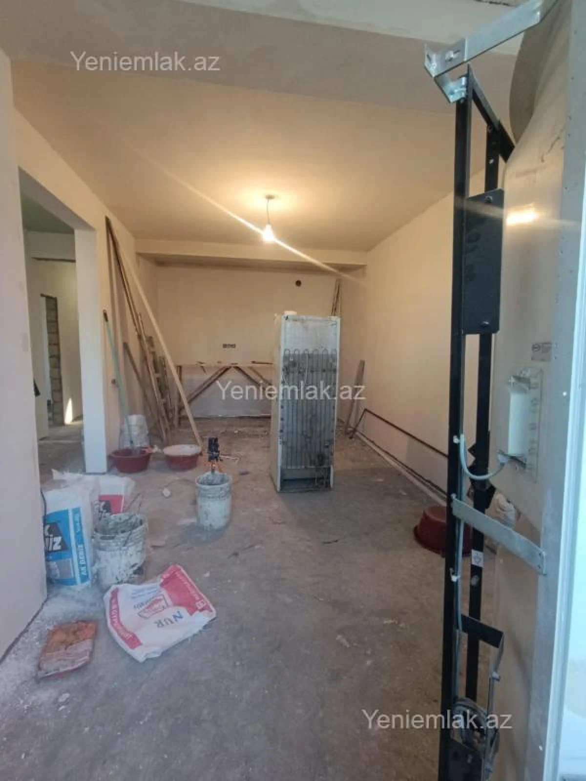 Satılır 8 otaqlı həyət evi 260 m²