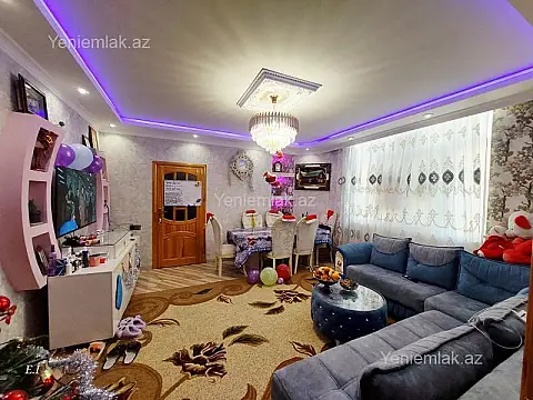 Satılır 4 otaqlı köhnə tikili 88 m²