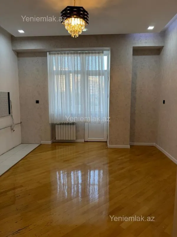Satılır 3 otaqlı yeni tikili 137 m²
