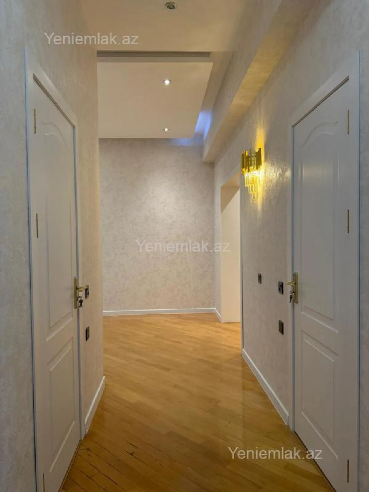 Satılır 3 otaqlı yeni tikili 137 m²