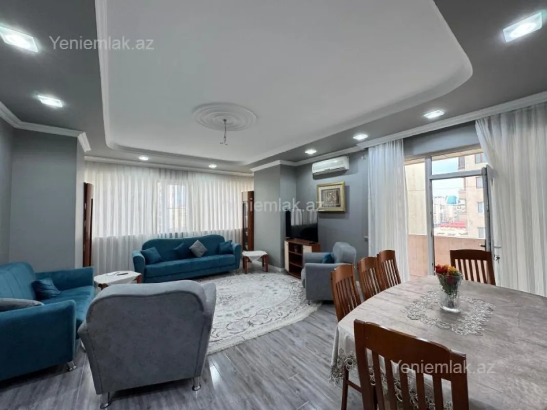 Satılır 4 otaqlı yeni tikili 160 m²