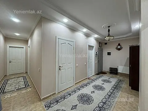 Satılır 4 otaqlı yeni tikili 160 m²