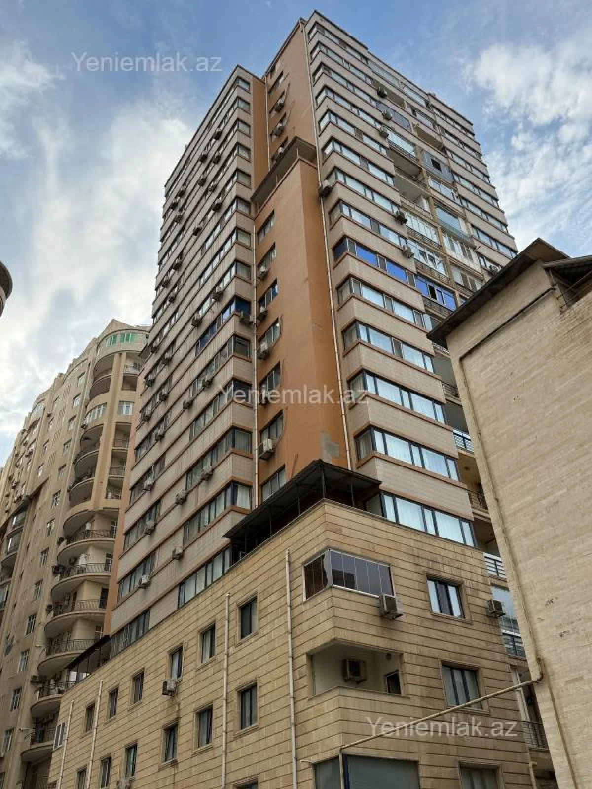 Satılır 4 otaqlı yeni tikili 160 m²