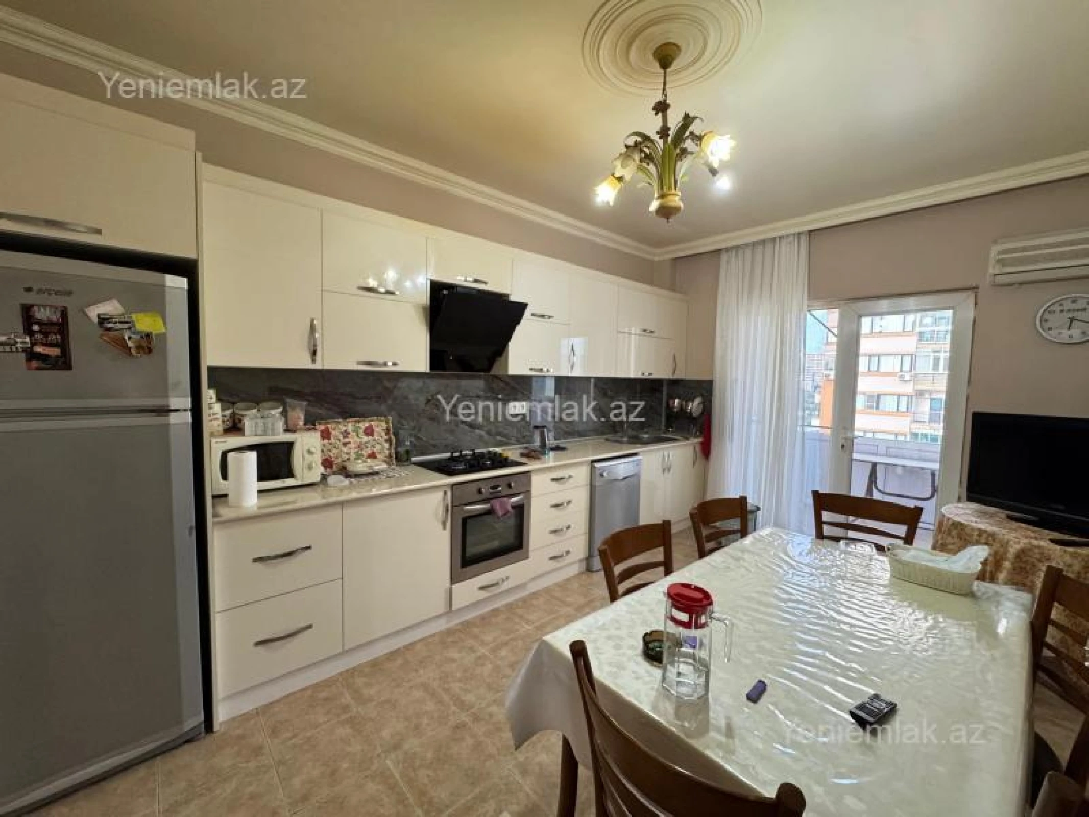 Satılır 4 otaqlı yeni tikili 160 m²