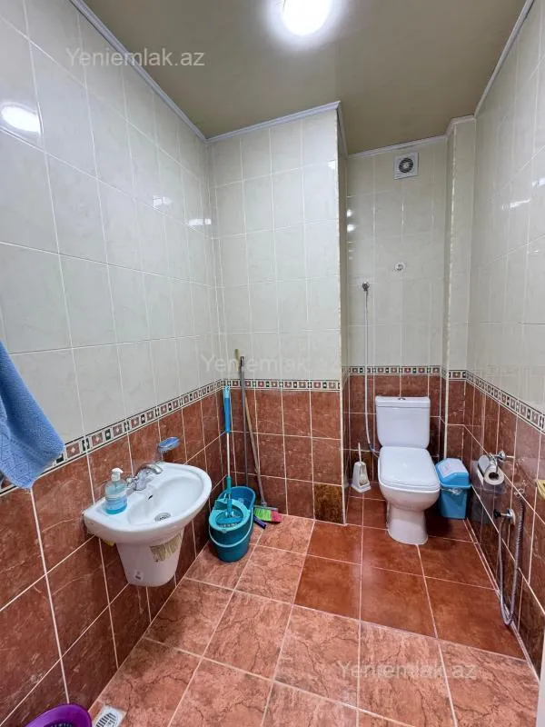 Satılır 4 otaqlı yeni tikili 160 m²