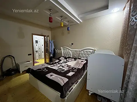 Satılır 2 otaqlı köhnə tikili 78 m²