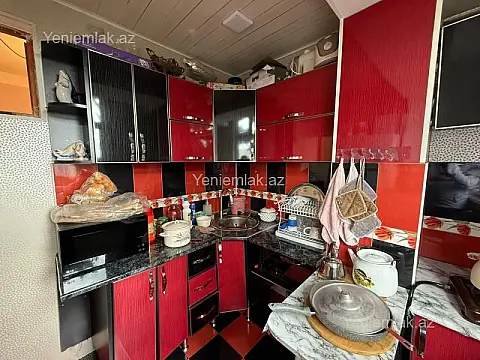 Satılır 3 otaqlı köhnə tikili 65 m²