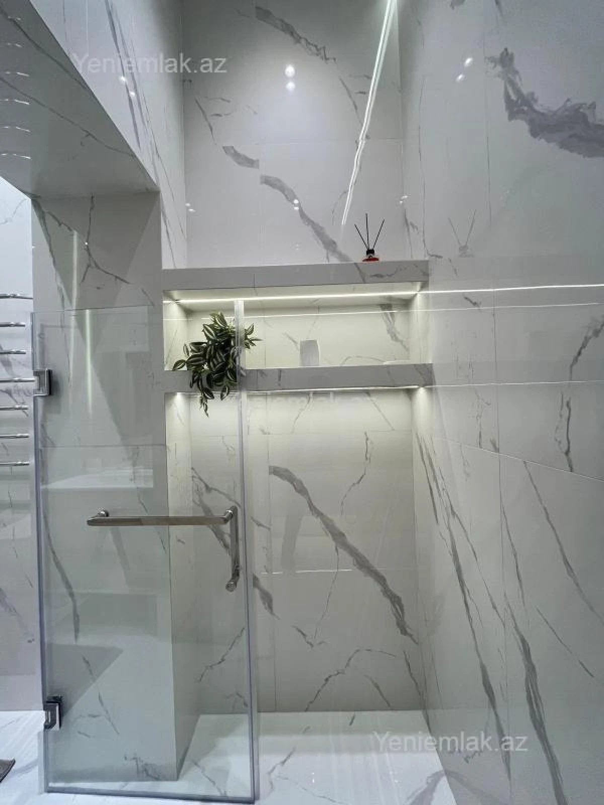 Satılır 2 otaqlı yeni tikili 57 m²