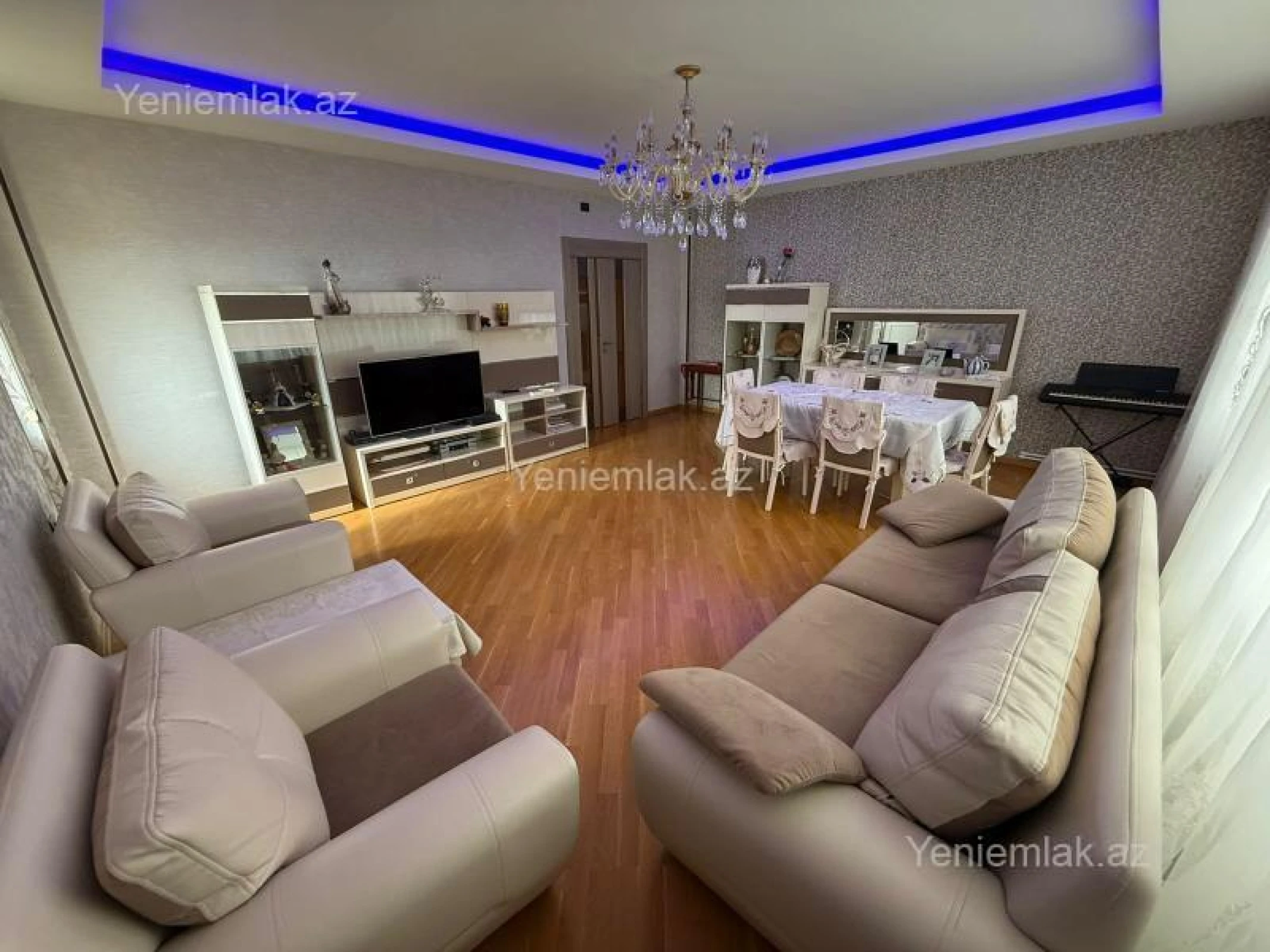 Satılır 3 otaqlı yeni tikili 125 m²