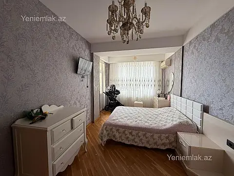 Satılır 3 otaqlı yeni tikili 125 m²