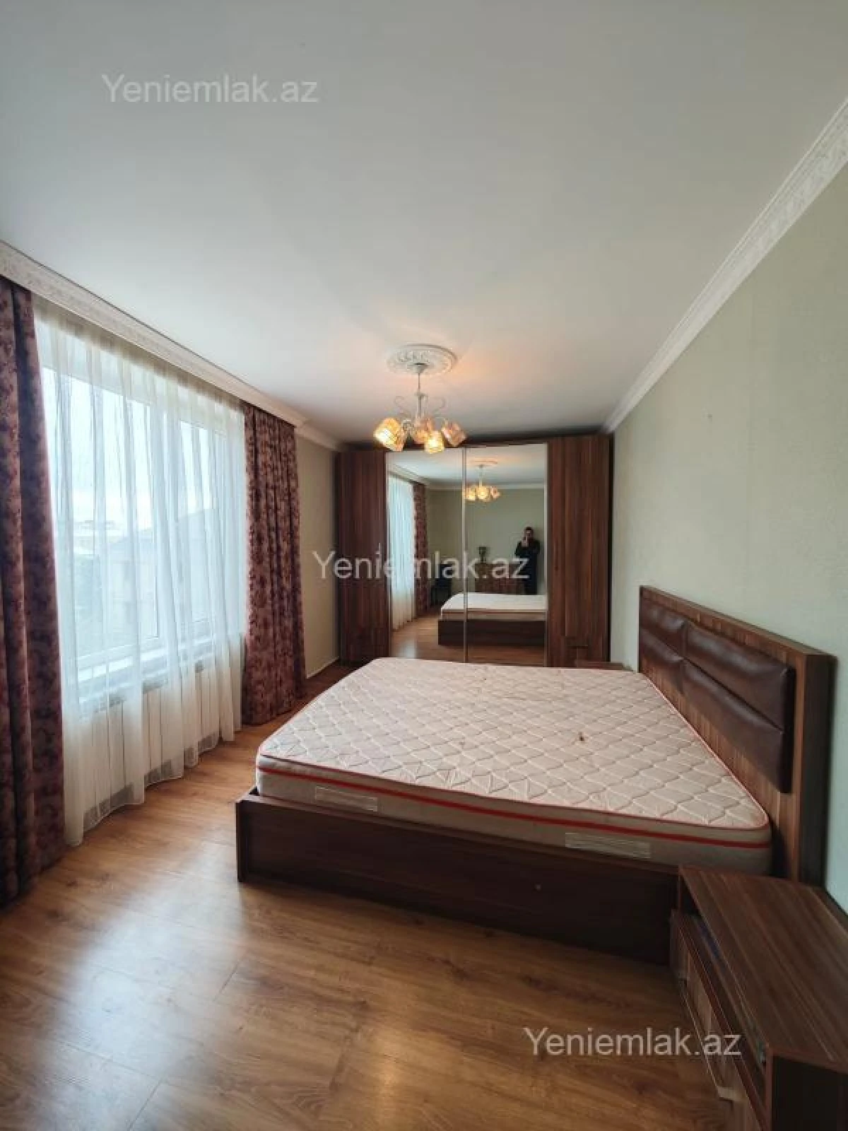 Satılır 2 otaqlı köhnə tikili 60 m²