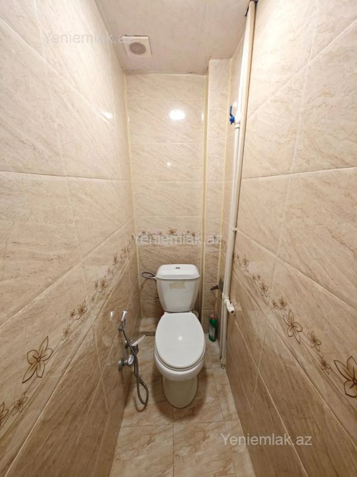 Satılır 2 otaqlı köhnə tikili 60 m²