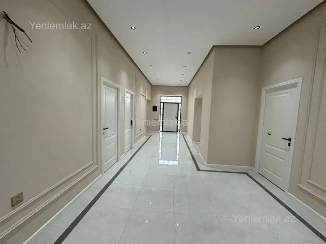 Satılır 4 otaqlı həyət evi 280 m²