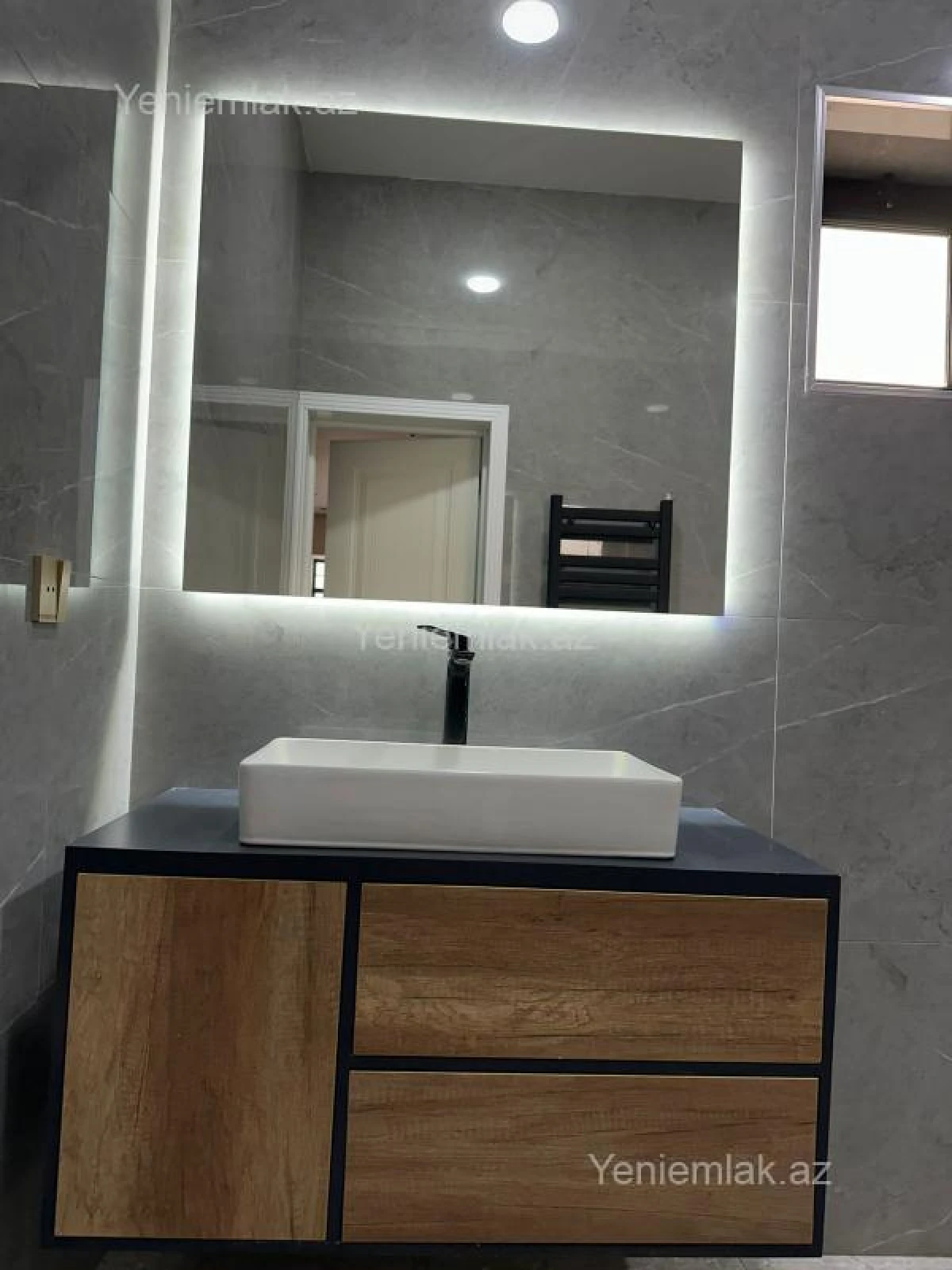 Satılır 4 otaqlı həyət evi 280 m²