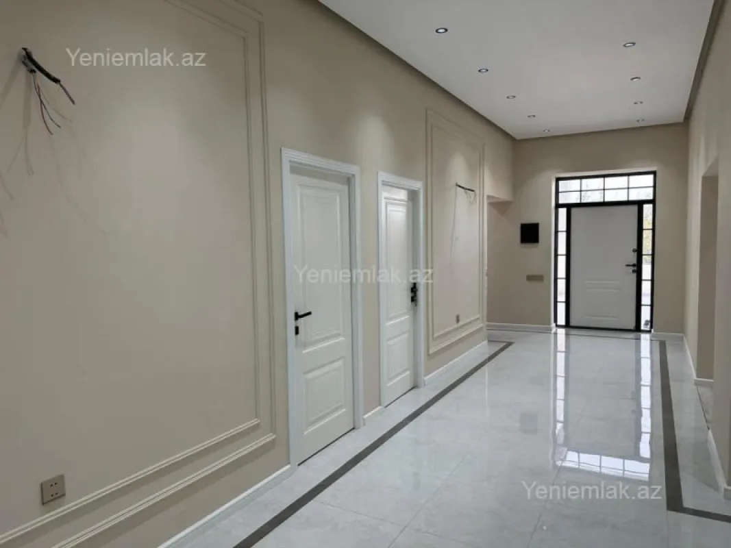 Satılır 4 otaqlı həyət evi 280 m²