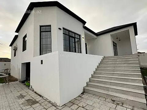 Satılır 4 otaqlı həyət evi 280 m²