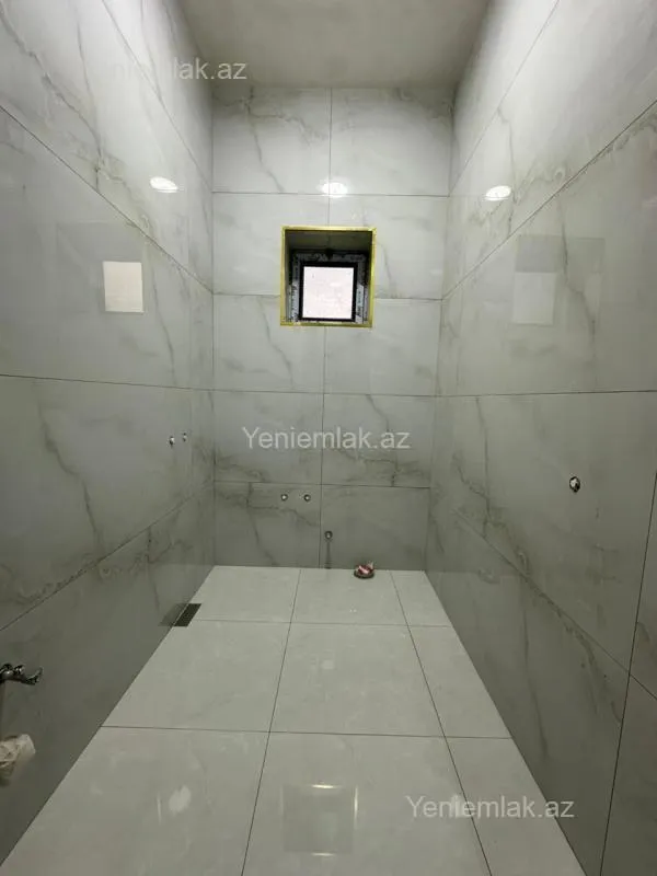 Satılır 4 otaqlı həyət evi 280 m²