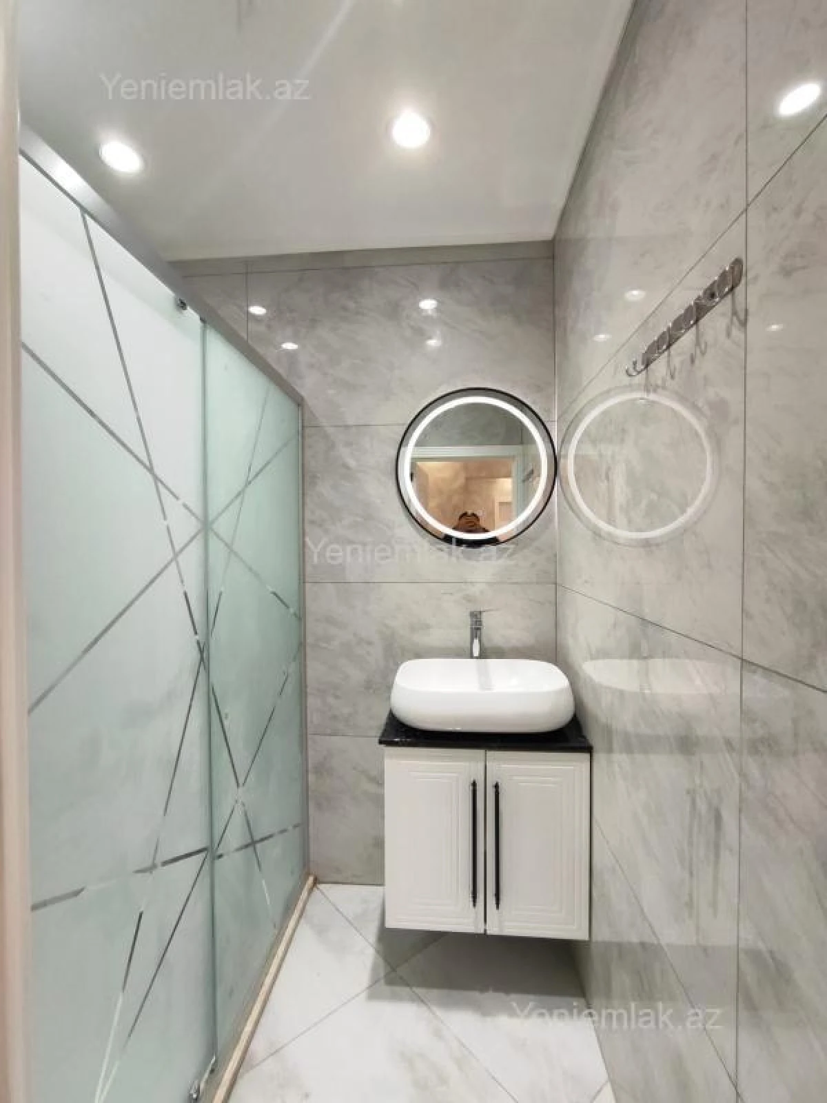 Satılır 3 otaqlı köhnə tikili 60 m²