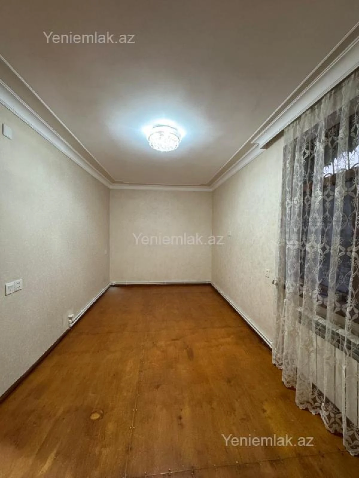 Satılır 3 otaqlı köhnə tikili 60 m²
