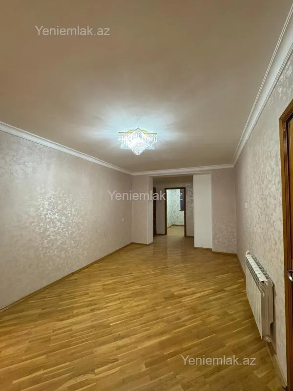 Satılır 3 otaqlı köhnə tikili 60 m²