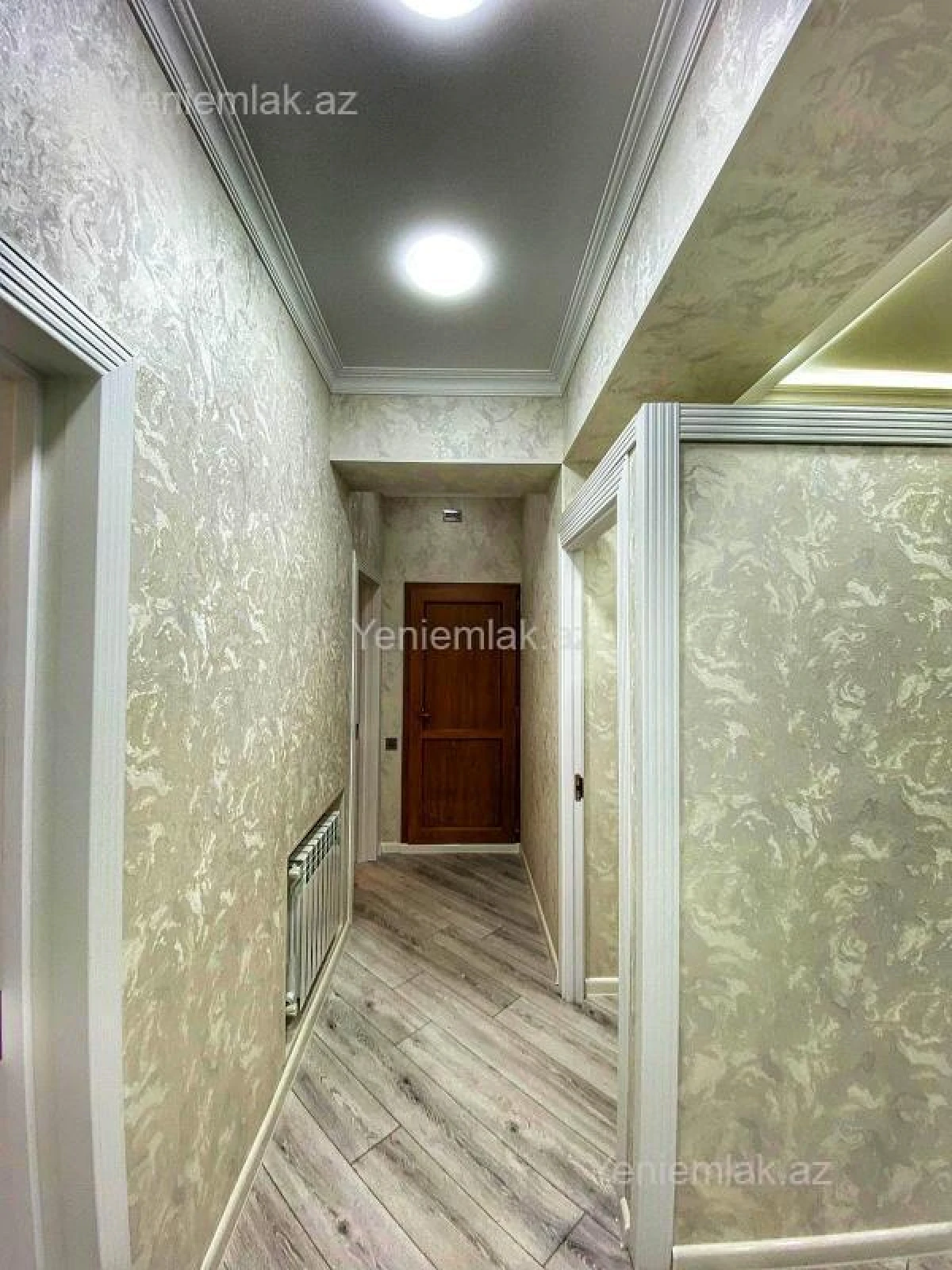 Satılır 3 otaqlı yeni tikili 82 m²