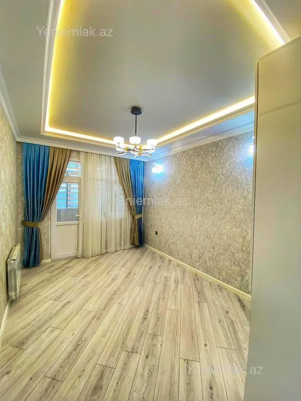 Satılır 3 otaqlı yeni tikili 82 m²