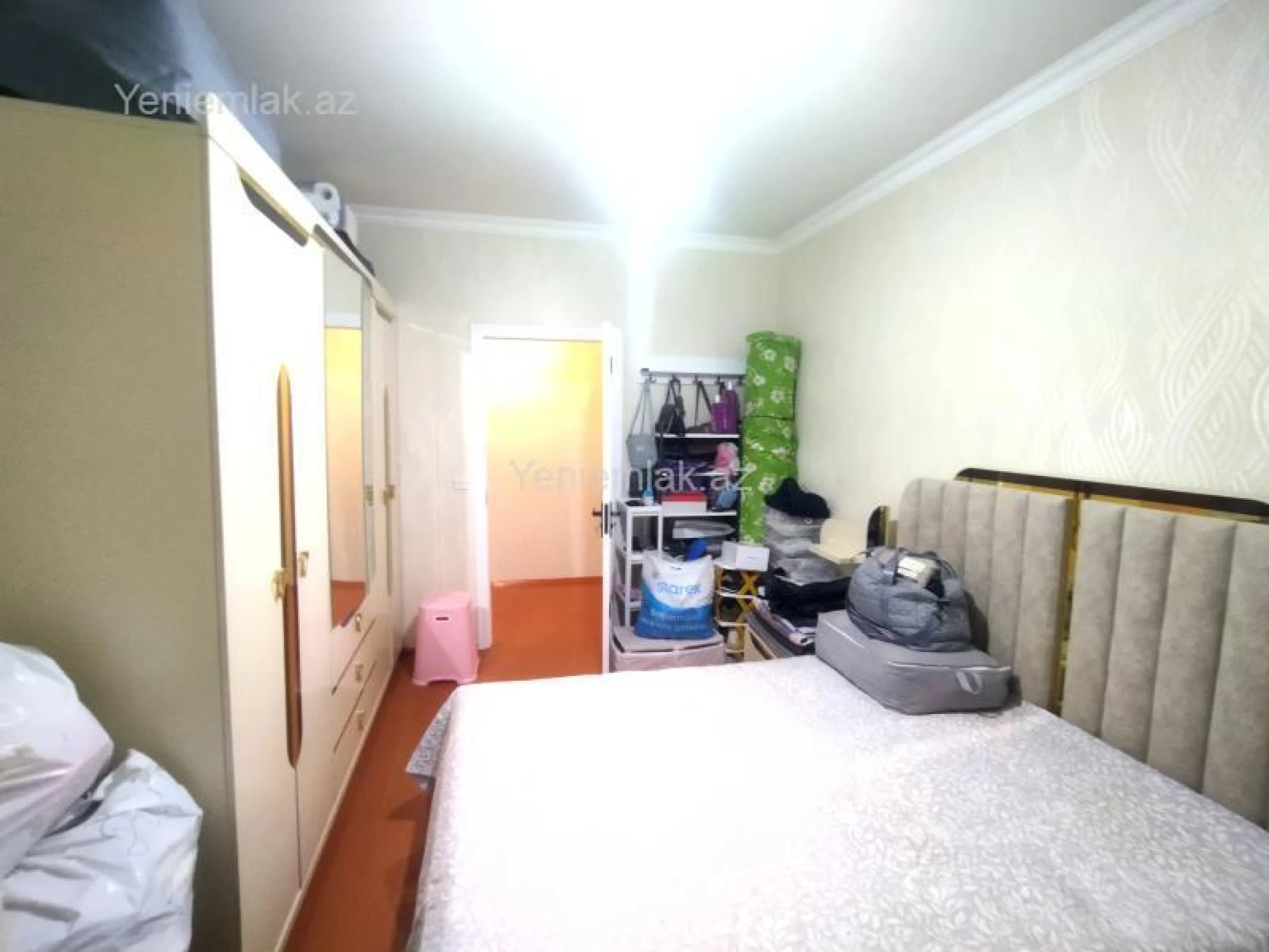 Satılır 2 otaqlı köhnə tikili 55 m²