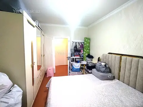 Satılır 2 otaqlı köhnə tikili 55 m²