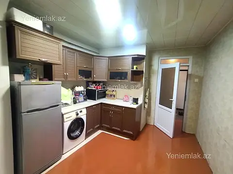 Satılır 2 otaqlı köhnə tikili 55 m²