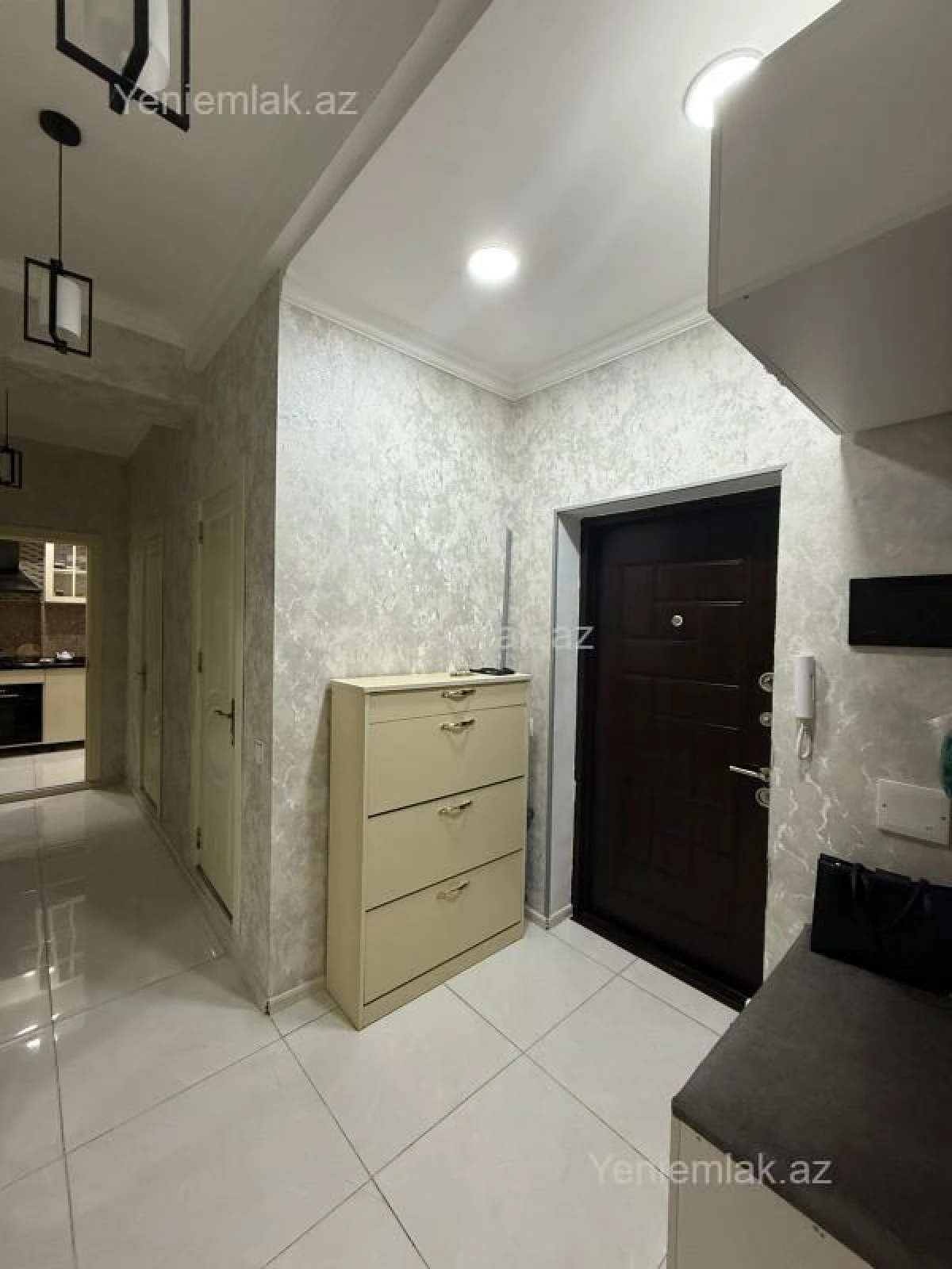 Satılır 3 otaqlı yeni tikili 85 m²