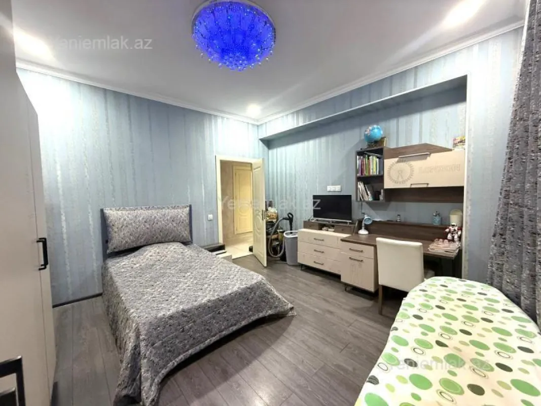 Satılır 3 otaqlı yeni tikili 85 m²