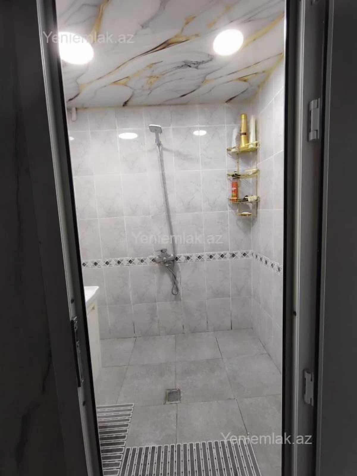 Satılır 4 otaqlı köhnə tikili 88 m²