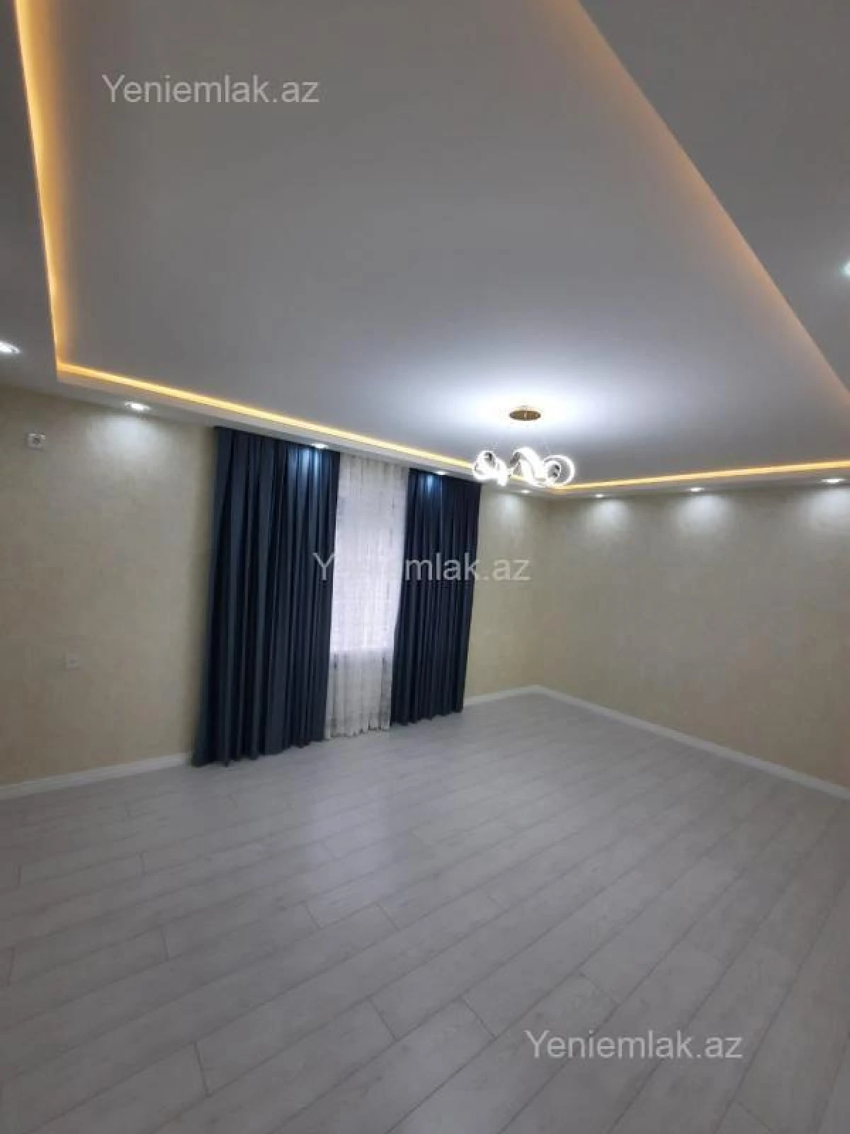 Satılır 2 otaqlı köhnə tikili 60 m²