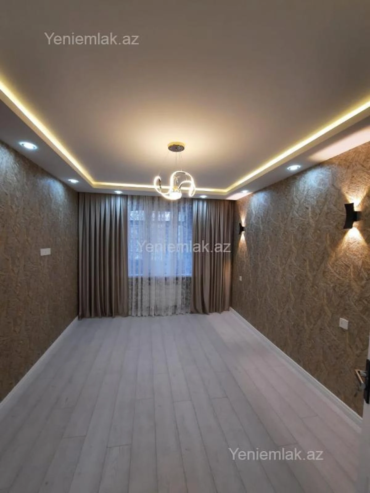 Satılır 2 otaqlı köhnə tikili 60 m²