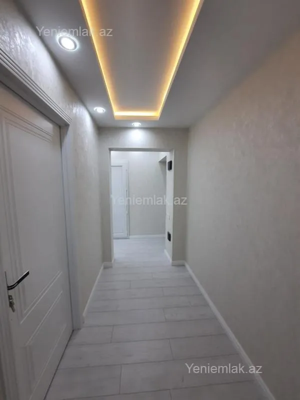 Satılır 2 otaqlı köhnə tikili 60 m²