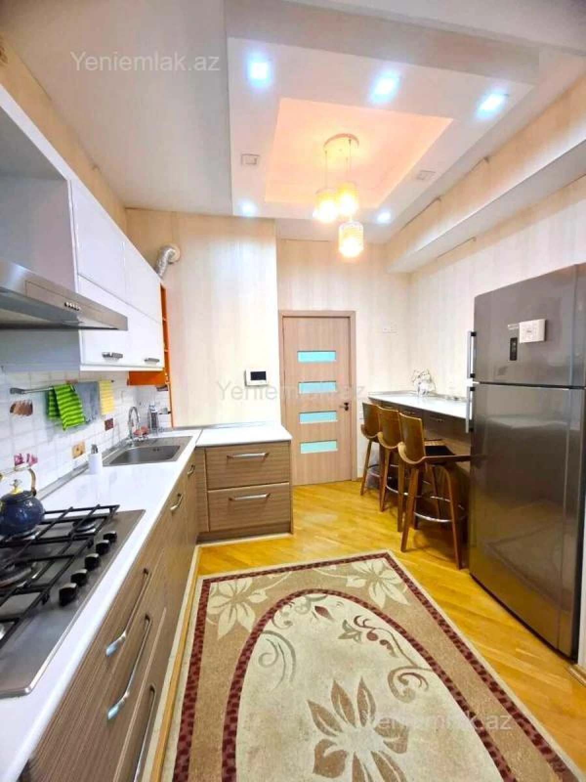 Satılır 3 otaqlı yeni tikili 130 m²