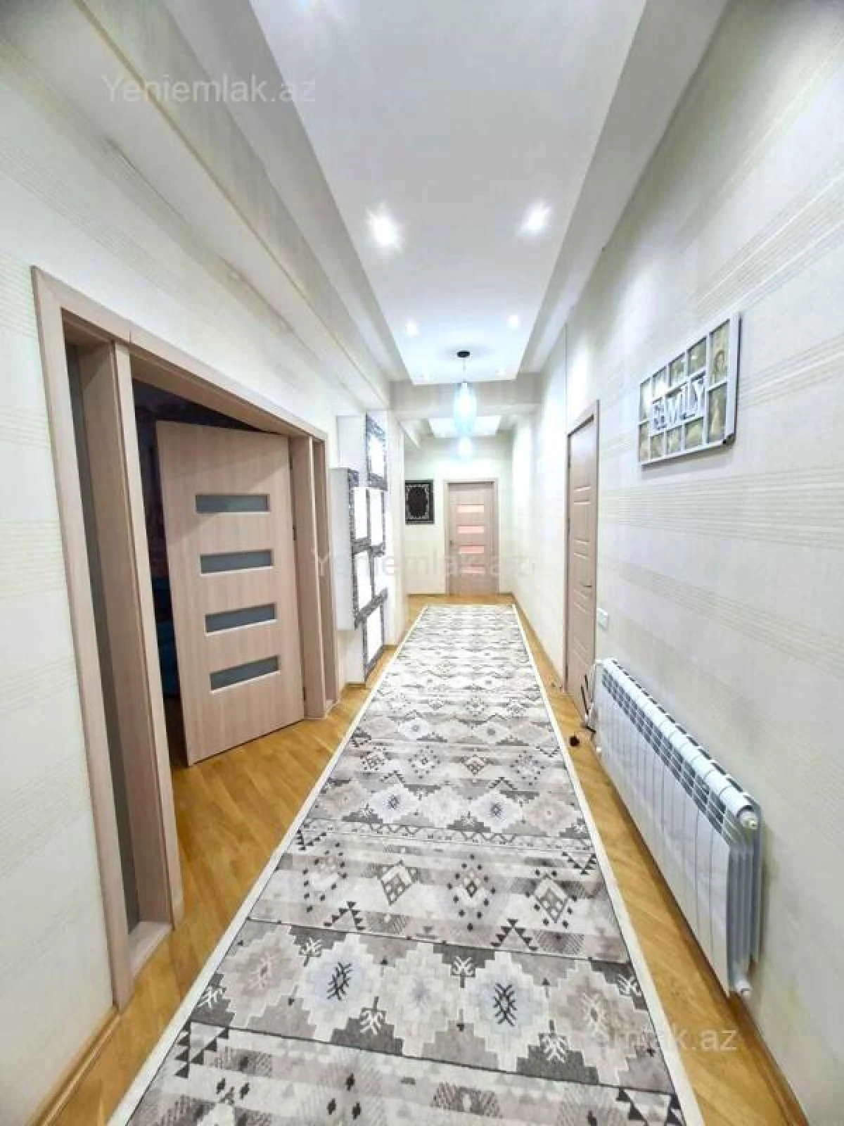 Satılır 3 otaqlı yeni tikili 130 m²
