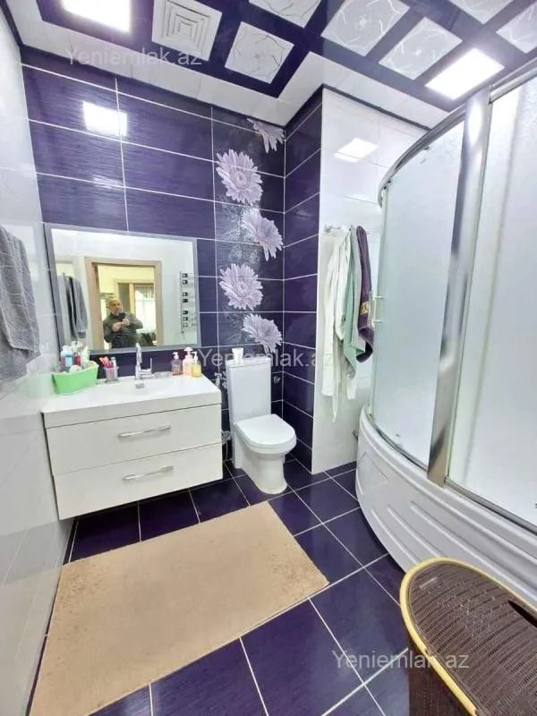 Satılır 3 otaqlı yeni tikili 130 m²