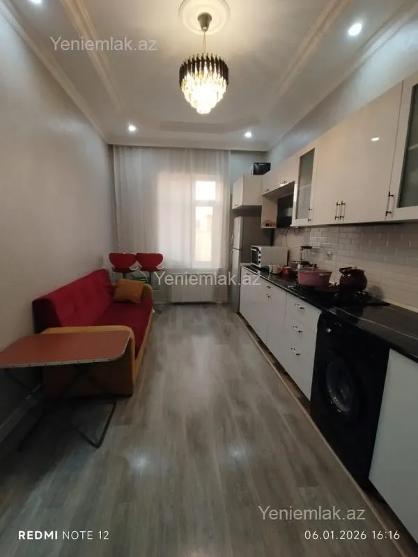 Satılır 5 otaqlı həyət evi 160 m²