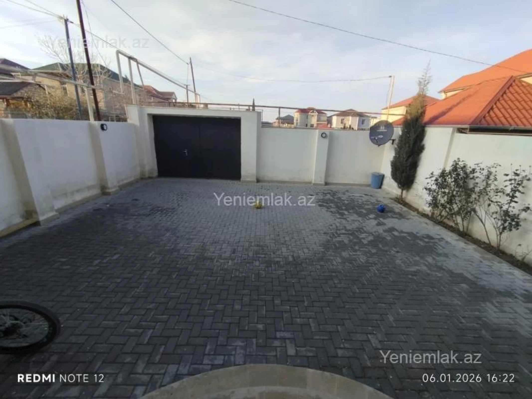 Satılır 5 otaqlı həyət evi 160 m²