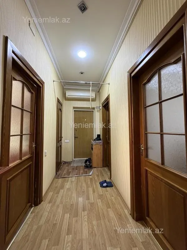 Satılır 3 otaqlı köhnə tikili 70 m²