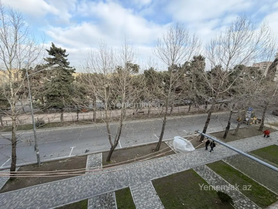 Satılır 3 otaqlı köhnə tikili 70 m²