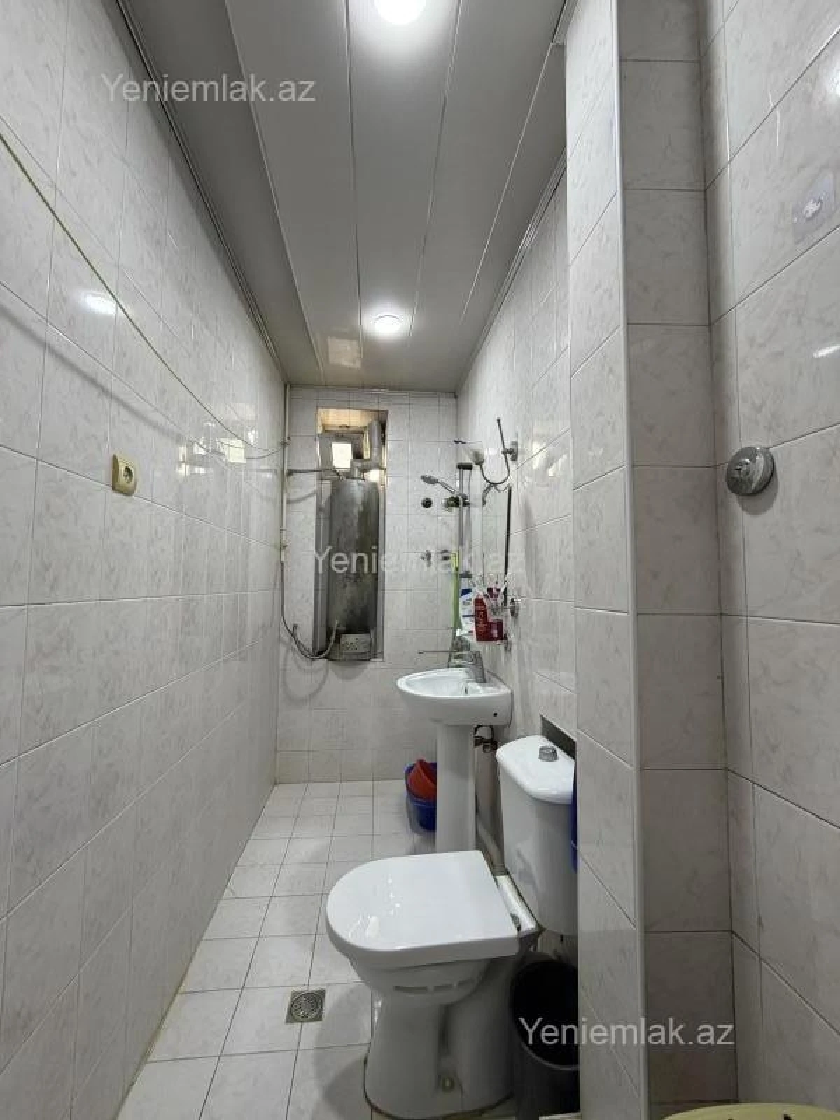 Satılır 3 otaqlı köhnə tikili 70 m²