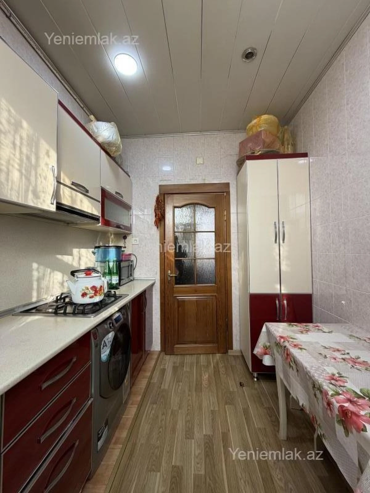 Satılır 3 otaqlı köhnə tikili 70 m²