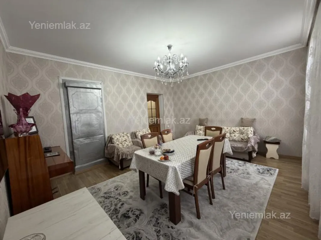 Satılır 3 otaqlı köhnə tikili 70 m²